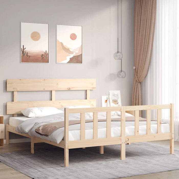 Massivholzbett mit Kopfteil