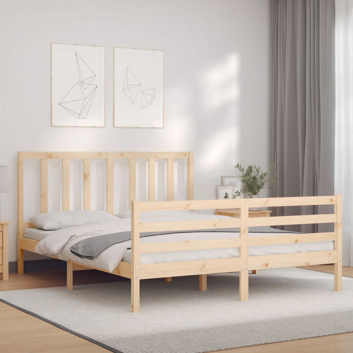 Massivholzbett mit Kopfteil