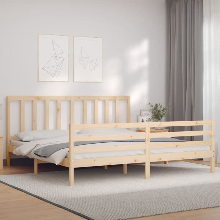 Massivholzbett mit Kopfteil