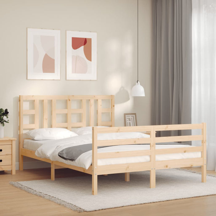 Massivholzbett mit Kopfteil