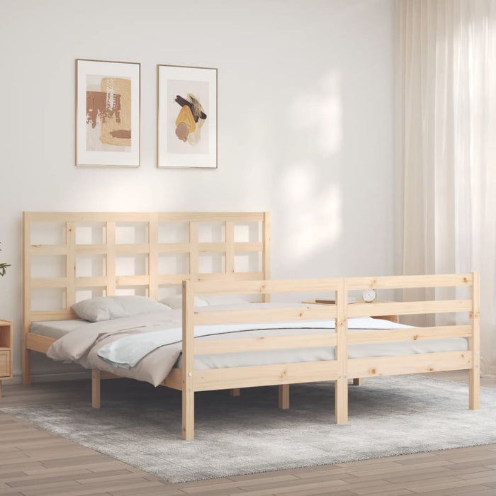 Massivholzbett mit Kopfteil